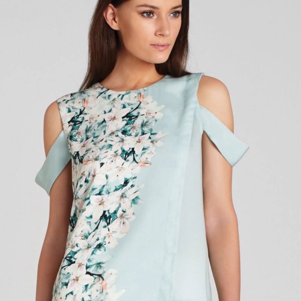 BCBGMaxAzria Blue Floral Top